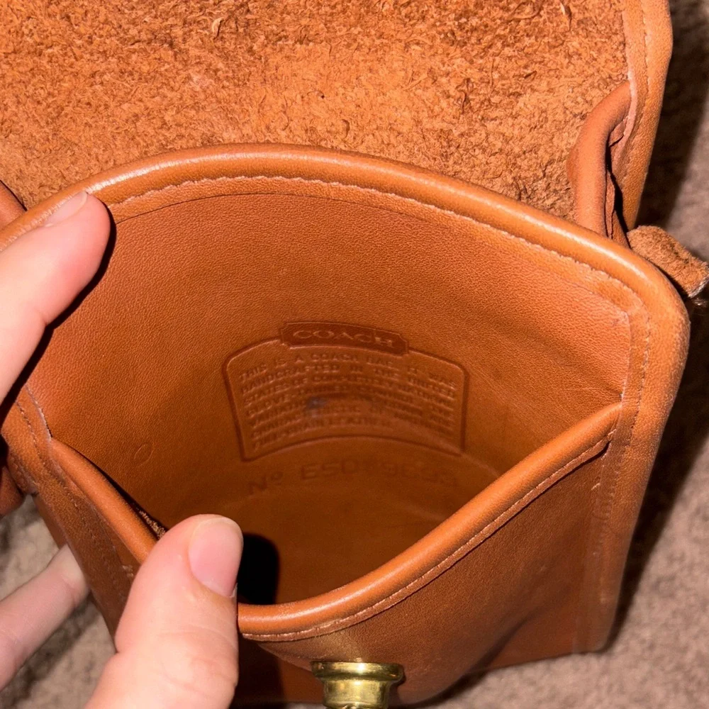 Vintage Coach Crossbody Bag - Picture 5 of 5